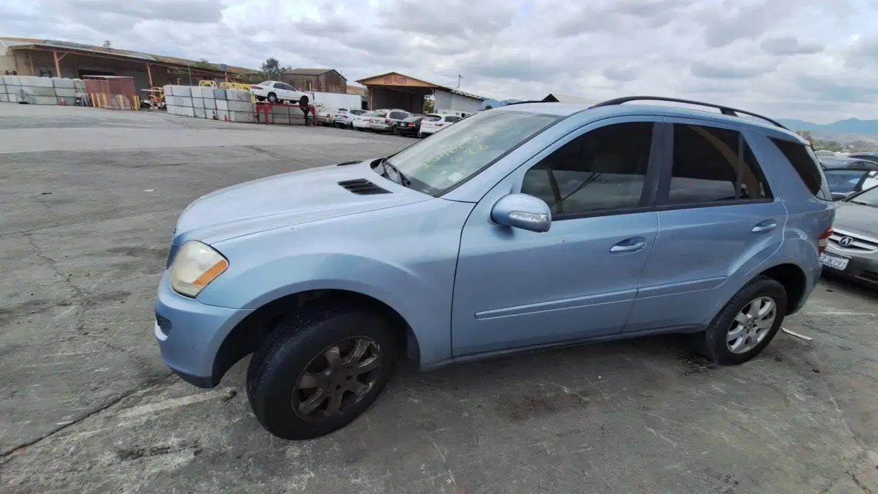 Photo of 2006 Mercedes-Benz Ml350