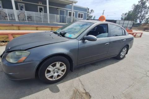 Photo of 2005 Nissan Altima