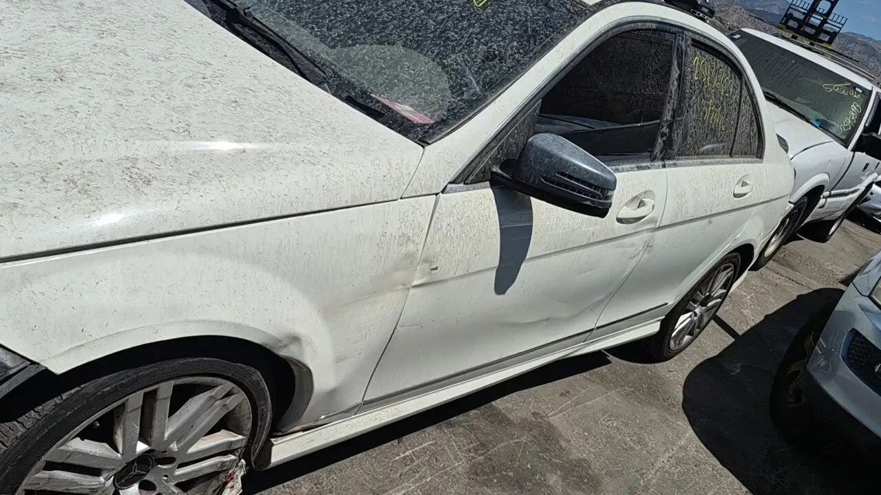 Photo of 2010 Mercedes-Benz C300