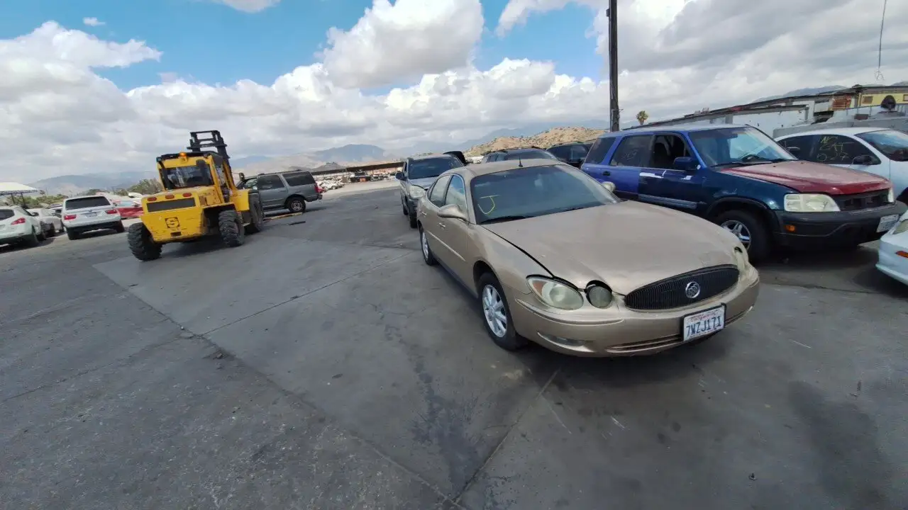 Photo of 2005 Buick Lacrosse