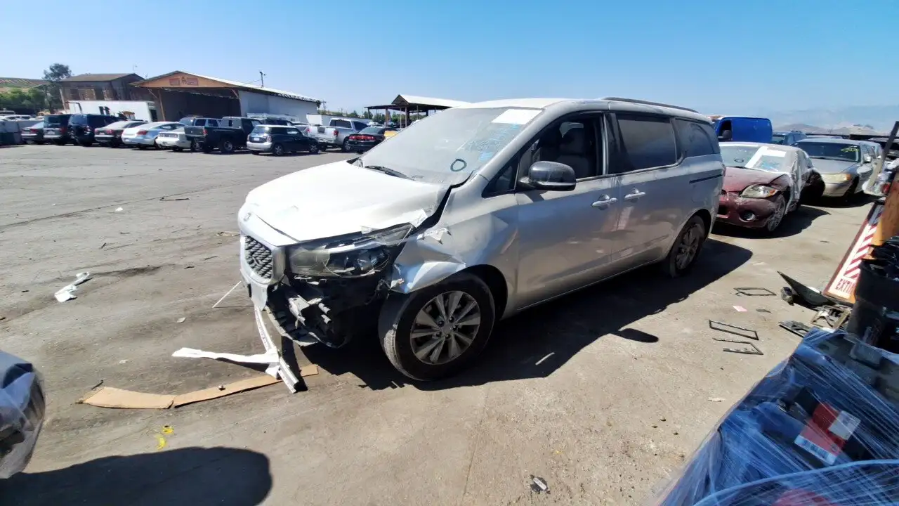 Photo of 2015 Kia Sedona