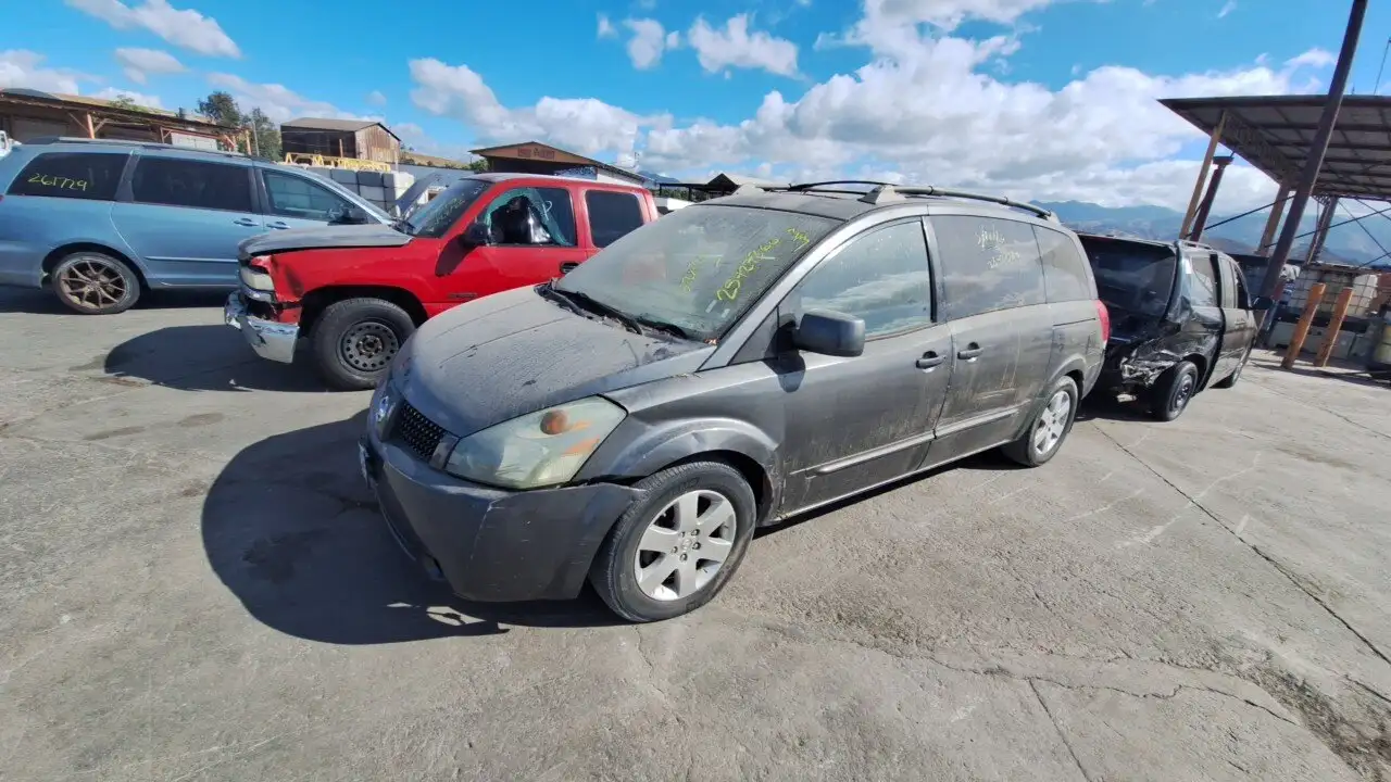 Photo of 2005 Nissan Quest