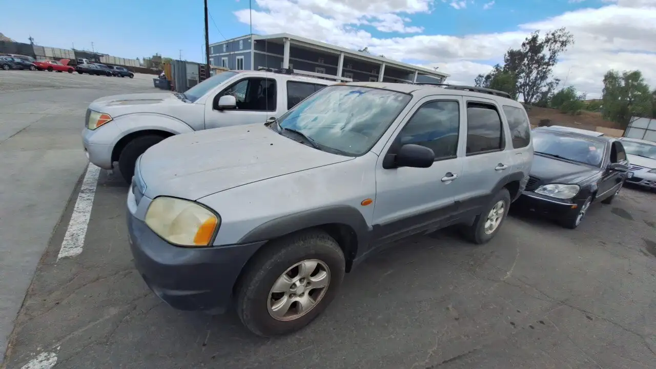 Photo of 2003 Mazda Tribute