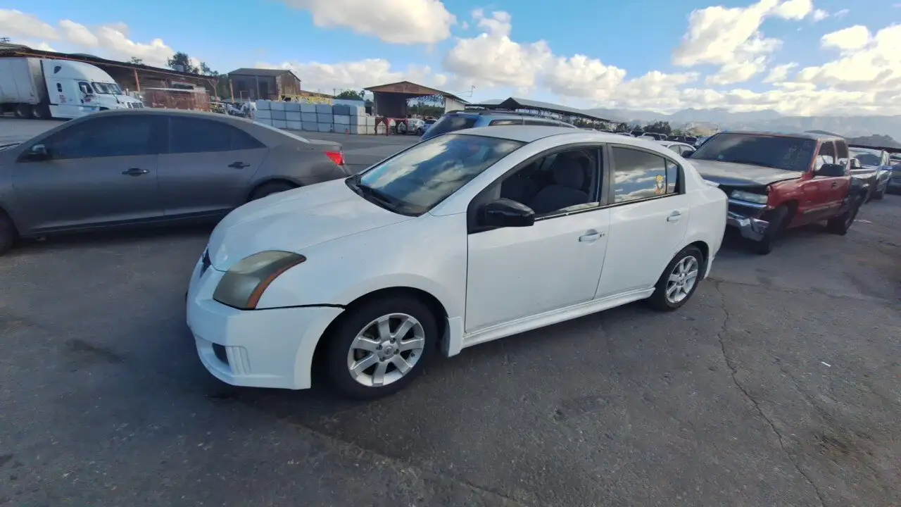 Photo of 2010 Nissan Sentra