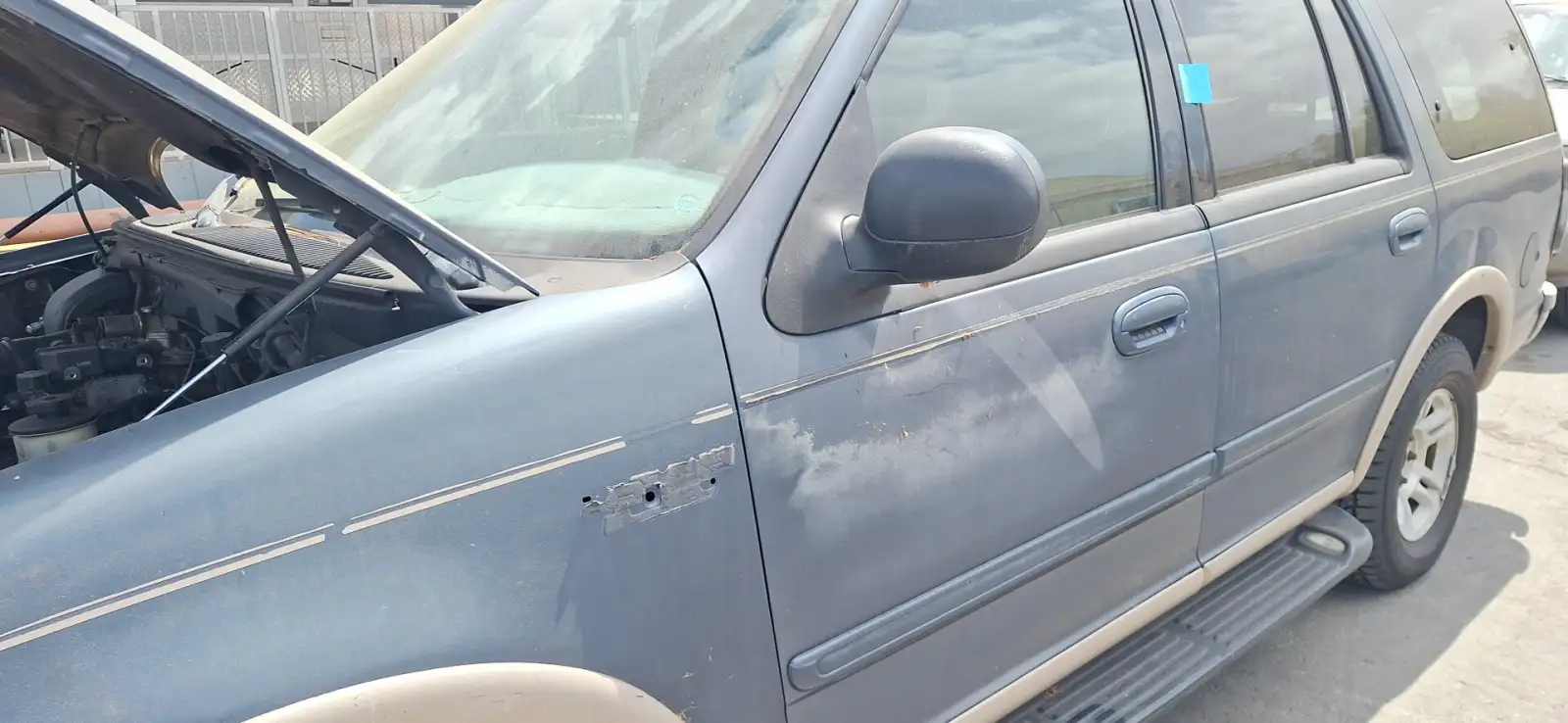 Photo of 1999 Ford Expedition