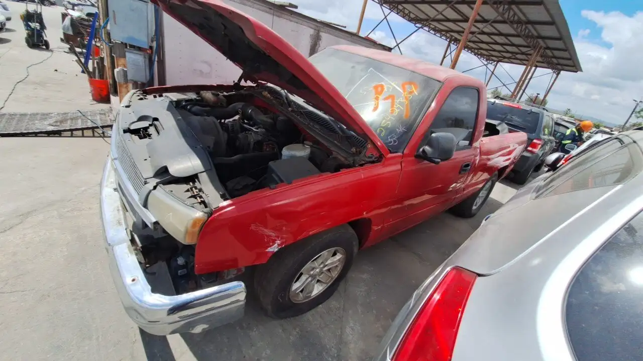 Photo of 2004 Chevrolet Silverado 1500