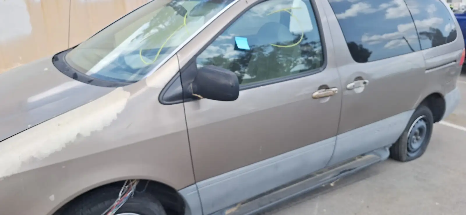 Photo of 1998 Toyota Sienna