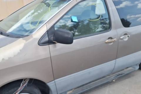 Photo of 1998 Toyota Sienna
