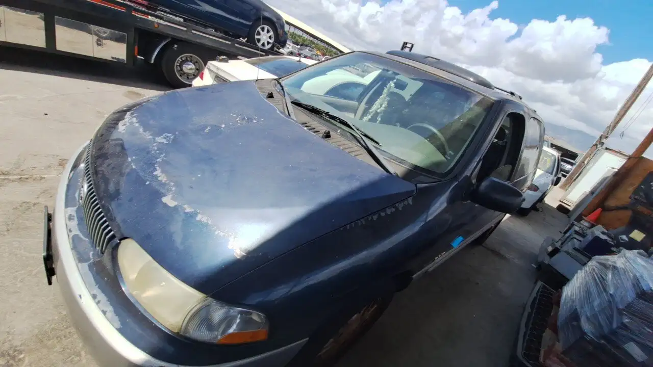 Photo of 2002 Mercury Villager