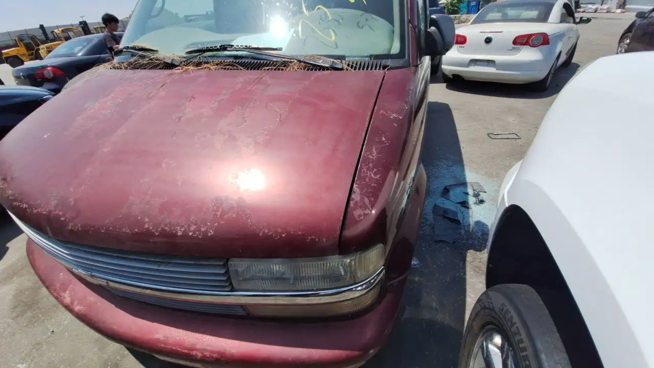 Photo of 2001 Chevrolet Astro