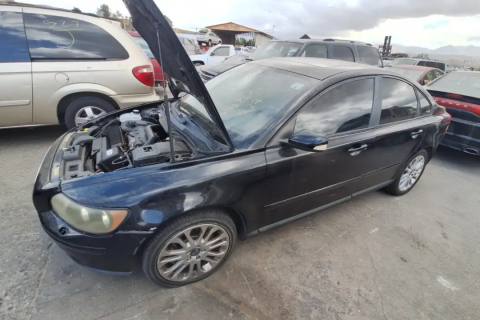 Photo of 2005 Volvo S40