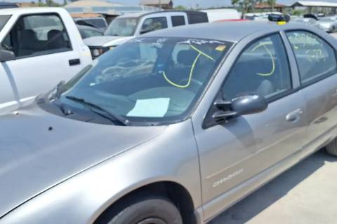 Photo of 1998 Dodge Stratus