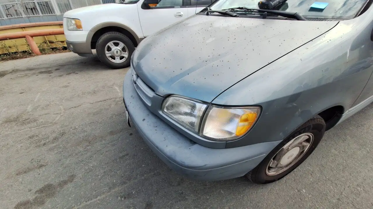 Photo of 2000 Toyota Sienna
