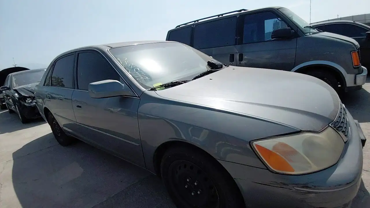 Photo of 2004 Toyota Avalon