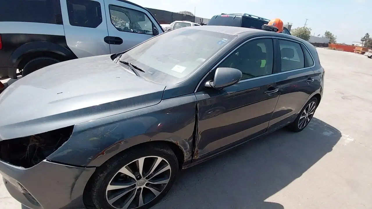 Photo of 2018 Hyundai Elantra Gt
