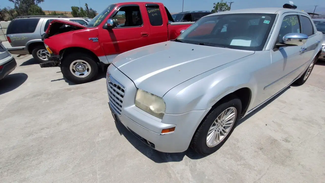 Photo of 2010 Chrysler 300