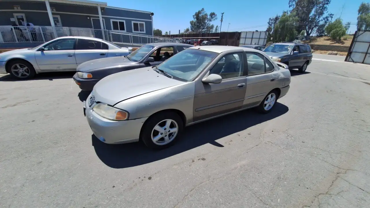 Photo of 2002 Nissan Sentra