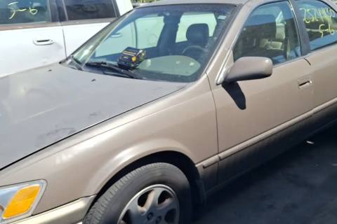 Photo of 1999 Toyota Camry