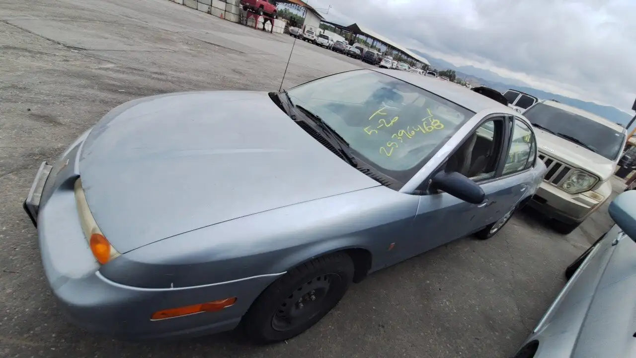 Photo of 2002 Saturn Sl1