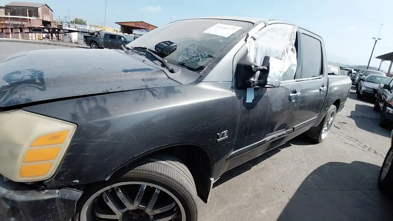 Photo of 2004 Nissan Titan