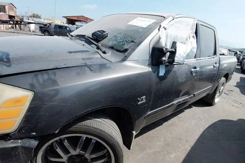 Photo of 2004 Nissan Titan