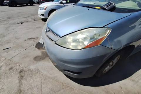 Photo of 2006 Toyota Sienna