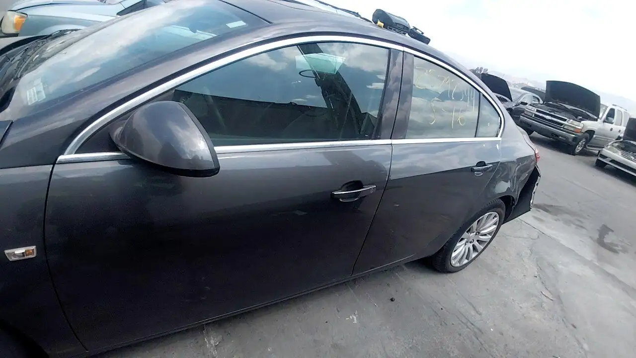 Photo of 2011 Buick Regal
