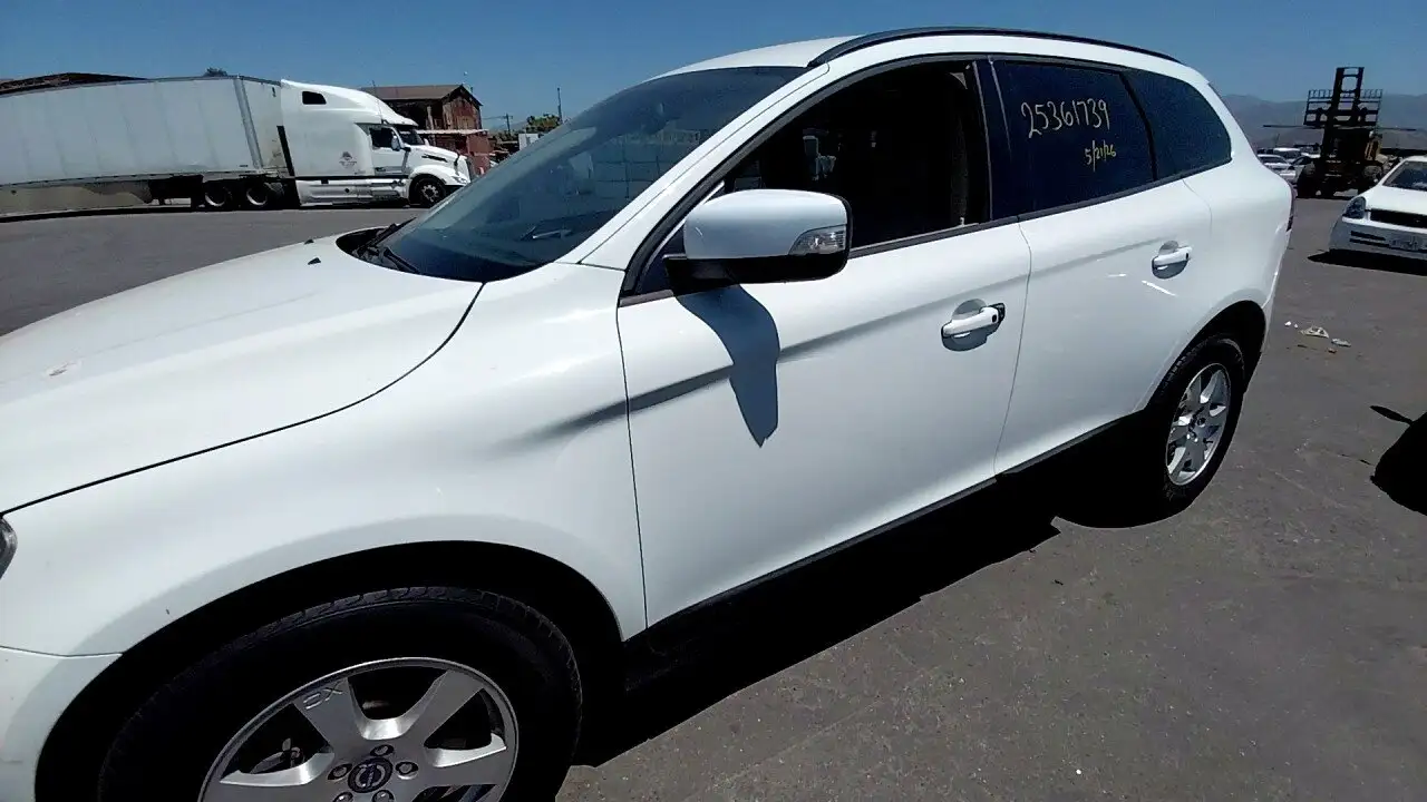 Photo of 2010 Volvo Xc60