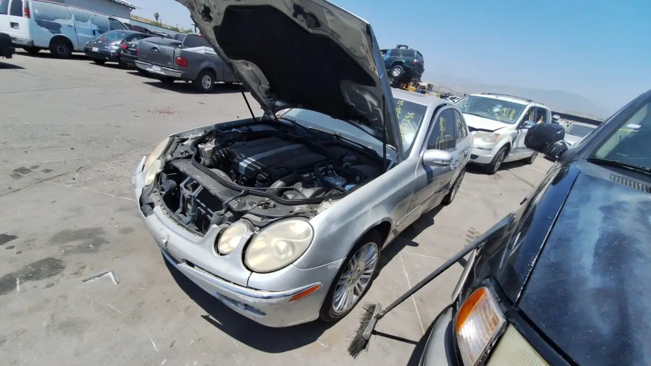 Photo of 2003 Mercedes-Benz E320