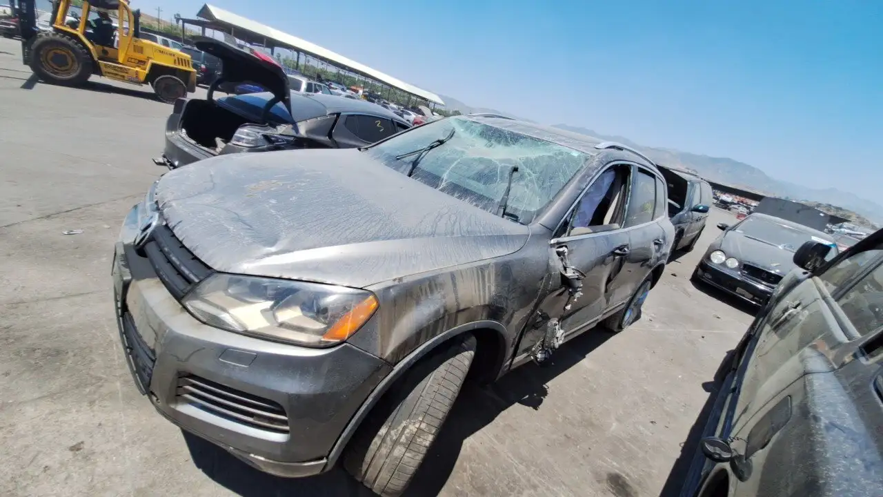 Photo of 2013 Volkswagen Touareg