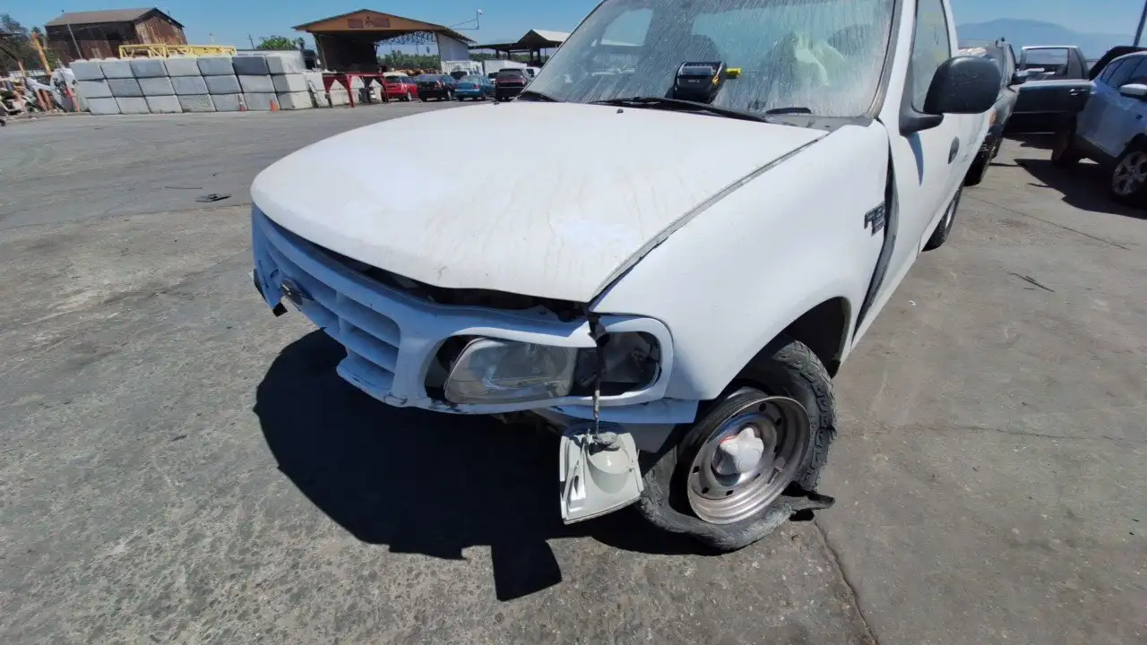 Photo of 2000 Ford F-150