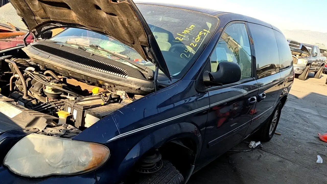 Photo of 2006 Chrysler Town & Country