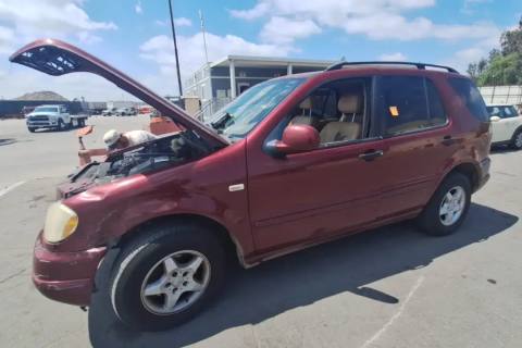 Photo of 2000 Mercedes-Benz Ml320