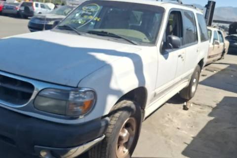 Photo of 1999 Ford Explorer