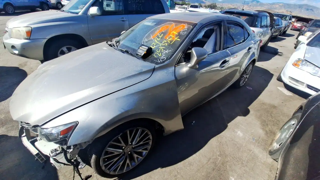 Photo of 2016 Lexus Is200T