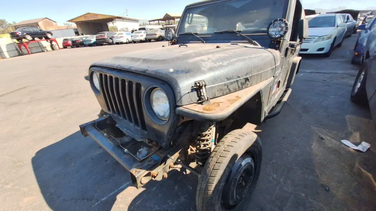 Photo of 2001 Jeep Wrangler
