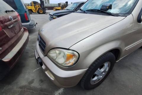 Photo of 2002 Mercedes-Benz Ml320
