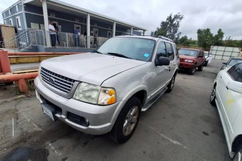 Photo of 2005 Ford Explorer