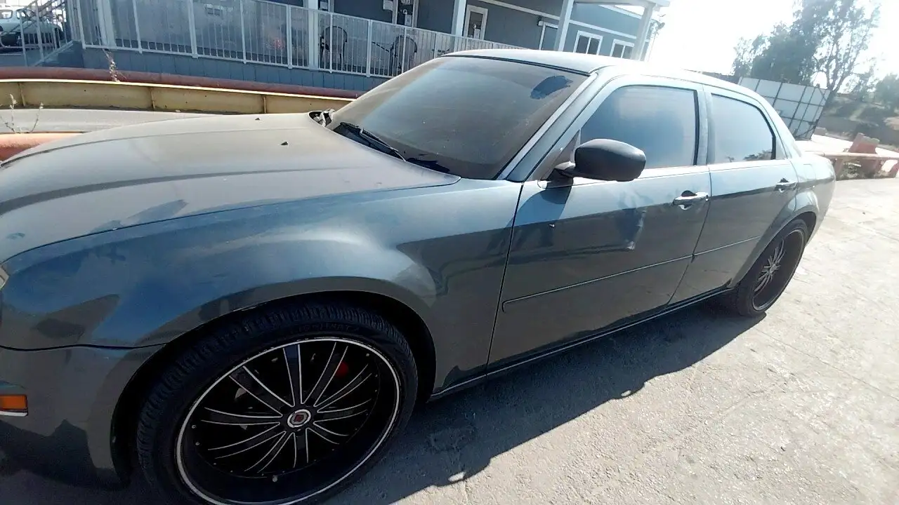 Photo of 2005 Chrysler 300