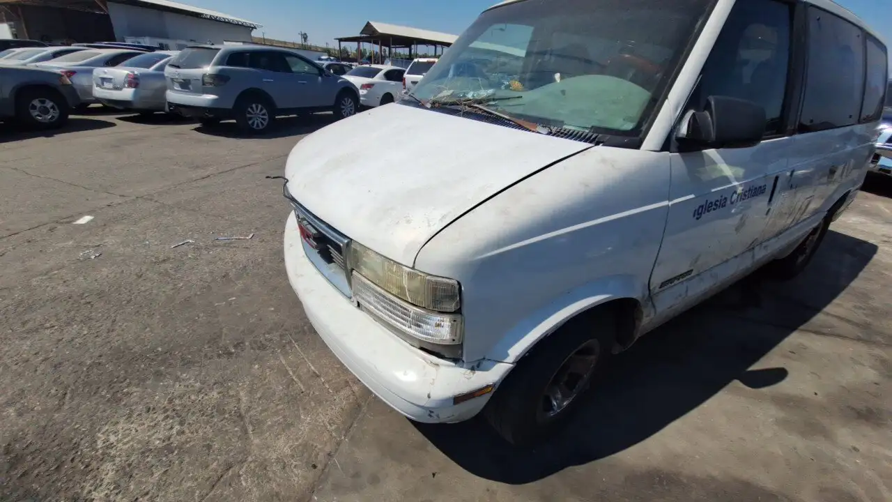 Photo of 2001 Gmc Safari