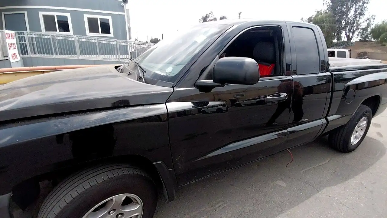 Photo of 2005 Dodge Dakota