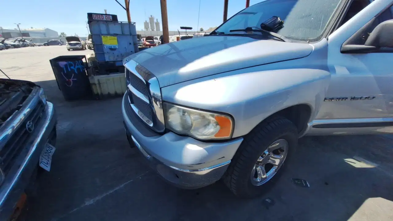 Photo of 2002 Dodge Ram 1500