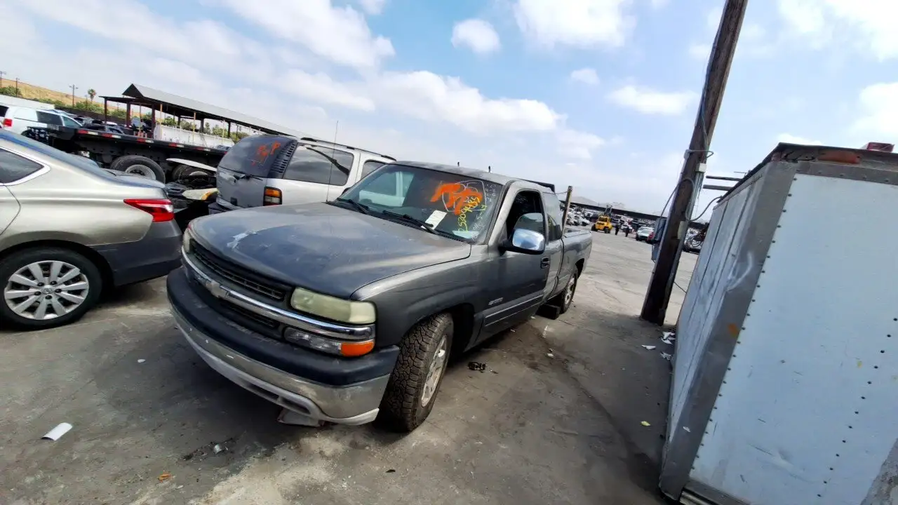 Photo of 2002 Chevrolet Silverado 1500