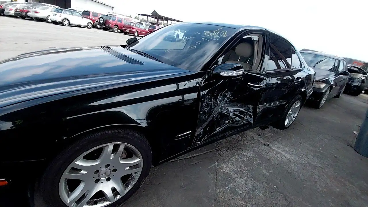 Photo of 2003 Mercedes-Benz E500