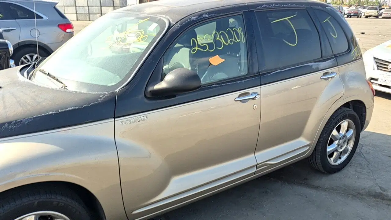 Photo of 2004 Chrysler Pt Cruiser