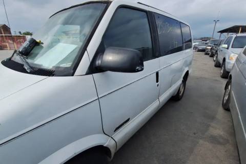 Photo of 2001 Chevrolet Astro