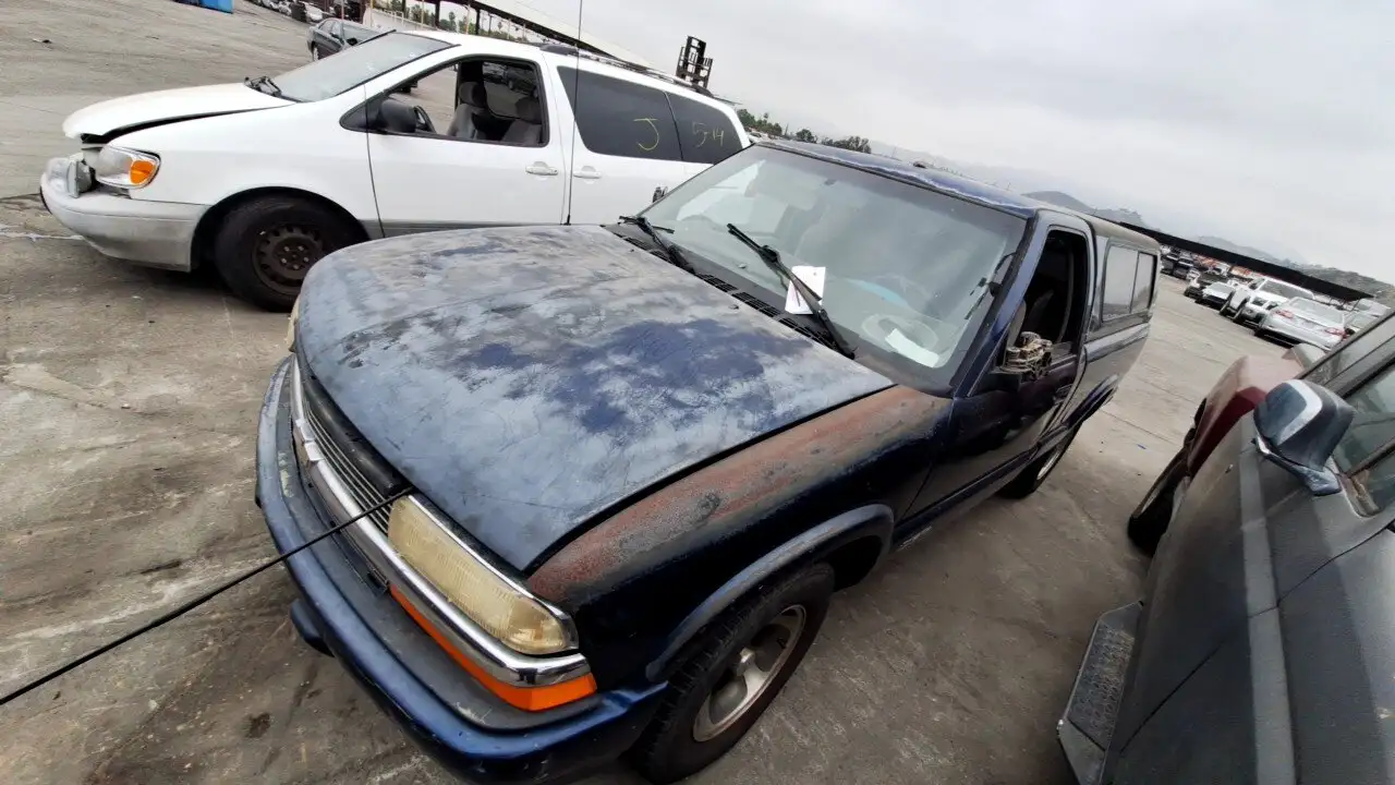 Photo of 2000 Chevrolet S10