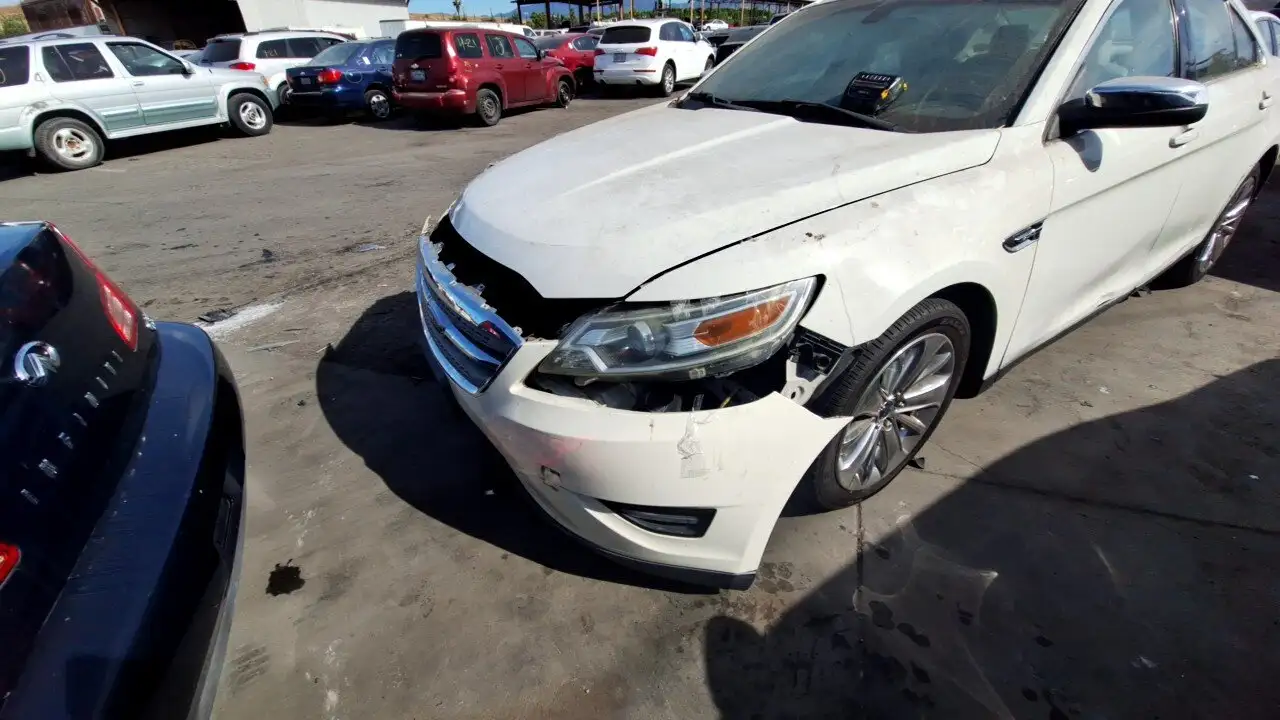 Photo of 2010 Ford Taurus