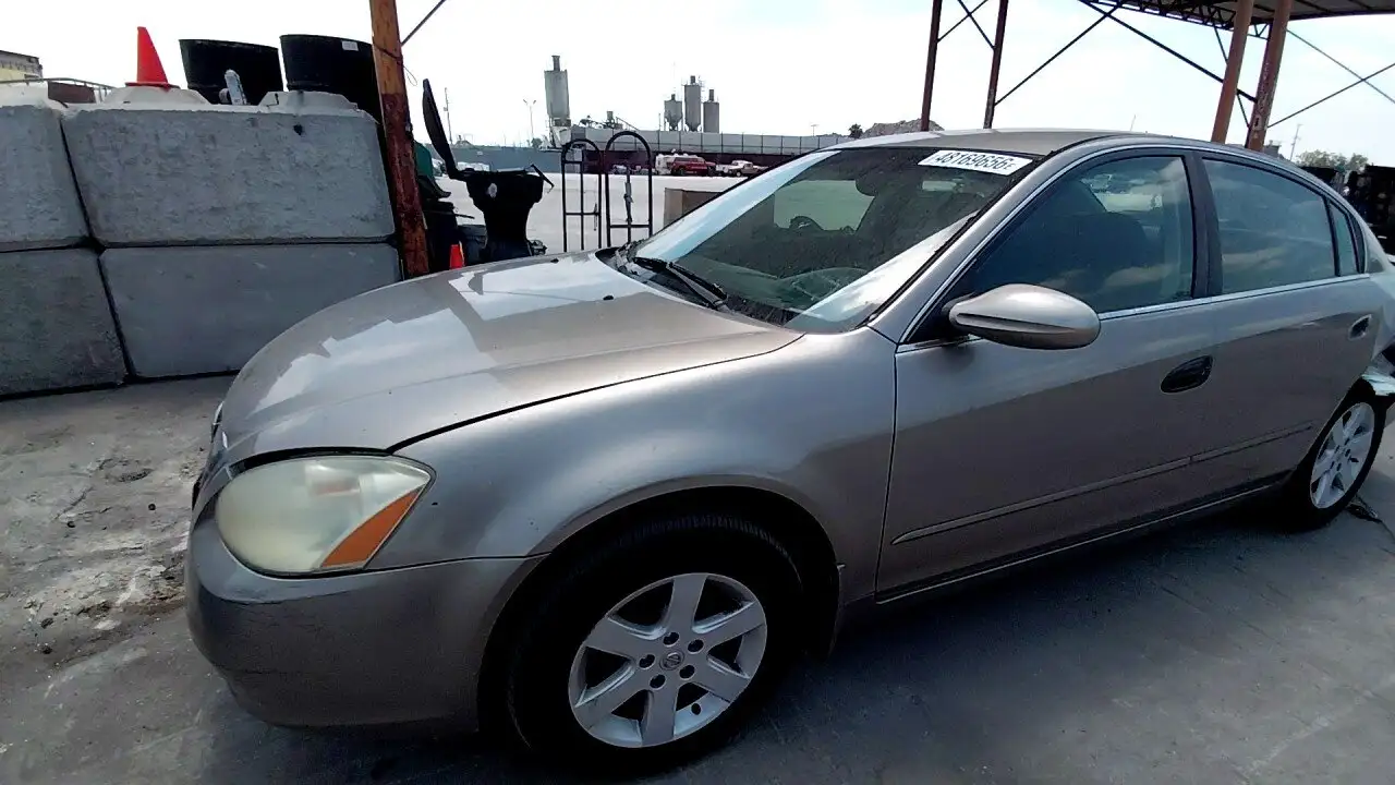 Photo of 2004 Nissan Altima