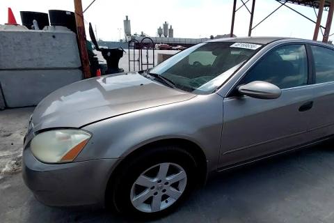 Photo of 2004 Nissan Altima